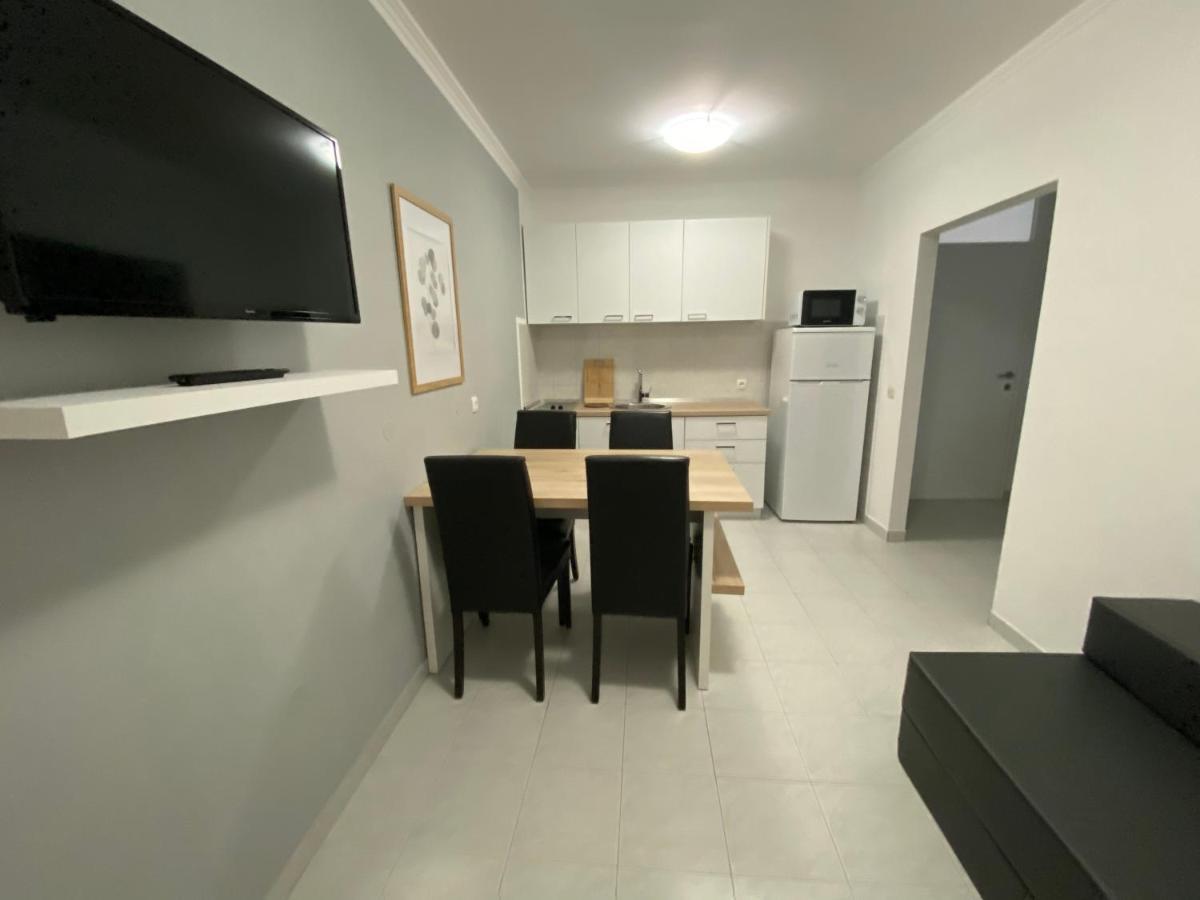 Emanuela 2 Apartamento Novalja Exterior foto
